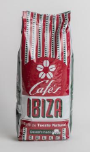 CI01006 Koffiebonen decafé 1 kg - Doos van 12 <p>Geef nooit het moment op om van een espresso te genieten. <strong>Caf&eacute;s Ibiza Descafeinado</strong> is een uitgebalanceerde blend van cafe&iuml;nevrije koffies, op traditionele wijze gebrand. Zo kun je op elk moment genieten van een perfecte espresso met karakter.</p> 011006