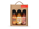 FL 30074 FL Ibiza Pikante Sauzen verpakking per 3 - 3x100 ml <p>Ontdek de vurige smaken van Ibiza in &eacute;&eacute;n stijlvol pakket. Het <strong>3-pack van Ibiza Delicatessen</strong> bevat <strong>drie ambachtelijke hete sauzen</strong>, elk met een uniek karakter: de Carolina Reaper Rood voor een intense smaakexplosie, de Carolina Reaper Geel met een frisse, citrusachtige toets, en de Gerookte Habanero, kruidig en rokerig, ideaal bij gegrild vlees of tapas. Alle sauzen zijn zorgvuldig geproduceerd op Ibiza, met uitsluitend natuurlijke ingredi&euml;nten en zonder kunstmatige toevoegingen. Met dit pakket heb je altijd de perfecte saus bij de hand om je gerechten te verrijken of als origineel cadeau voor liefhebbers van pittig eten. Een echte smaakbeleving die de essentie van het eiland vangt.</p> FL 30074